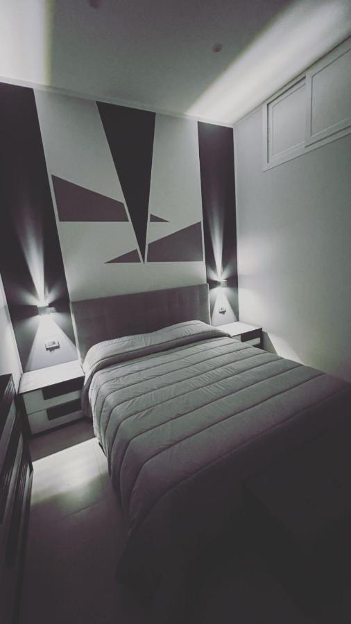 Dreams House Apartment คาตาเนีย ภายนอก รูปภาพ